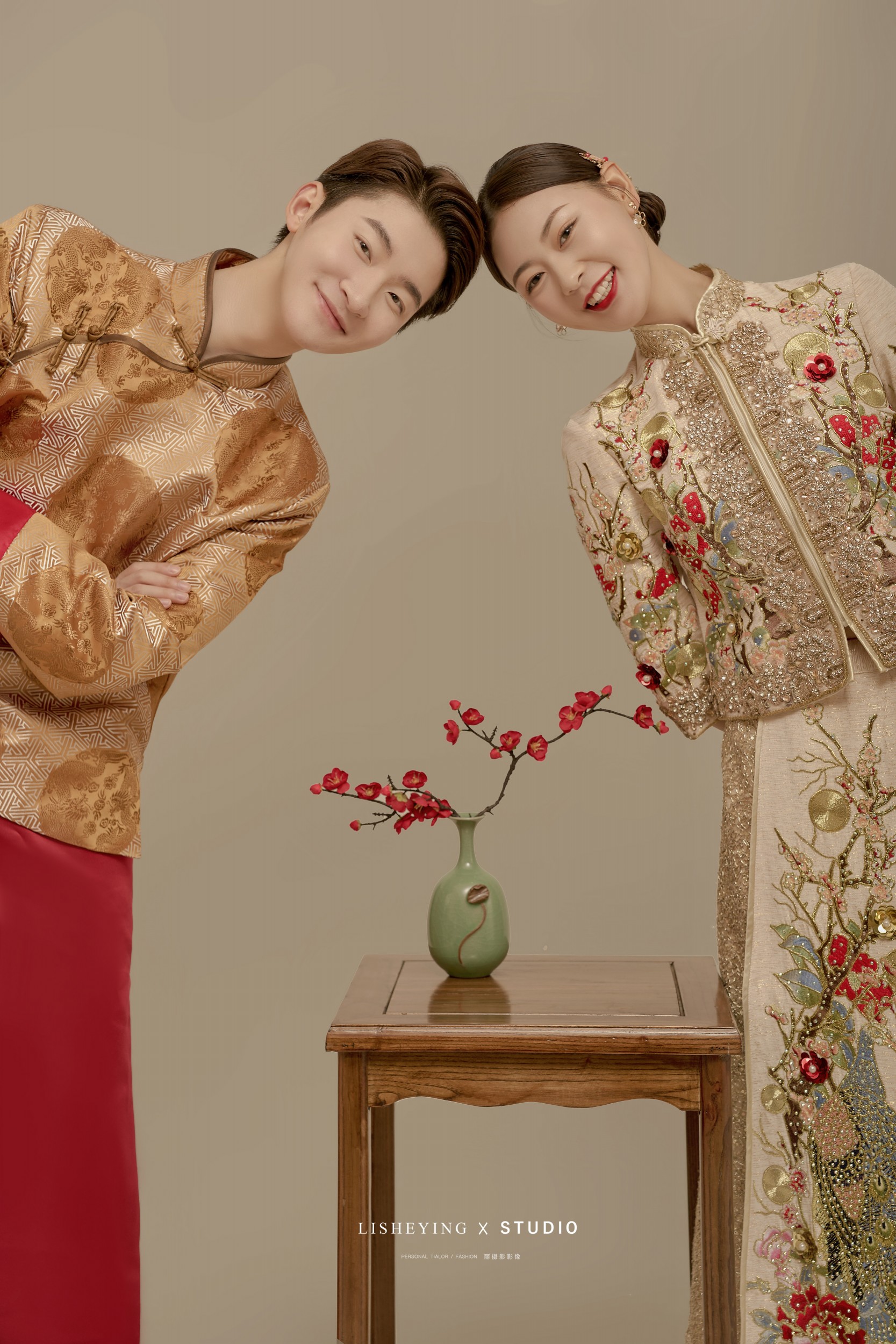 Mr何&Ms林